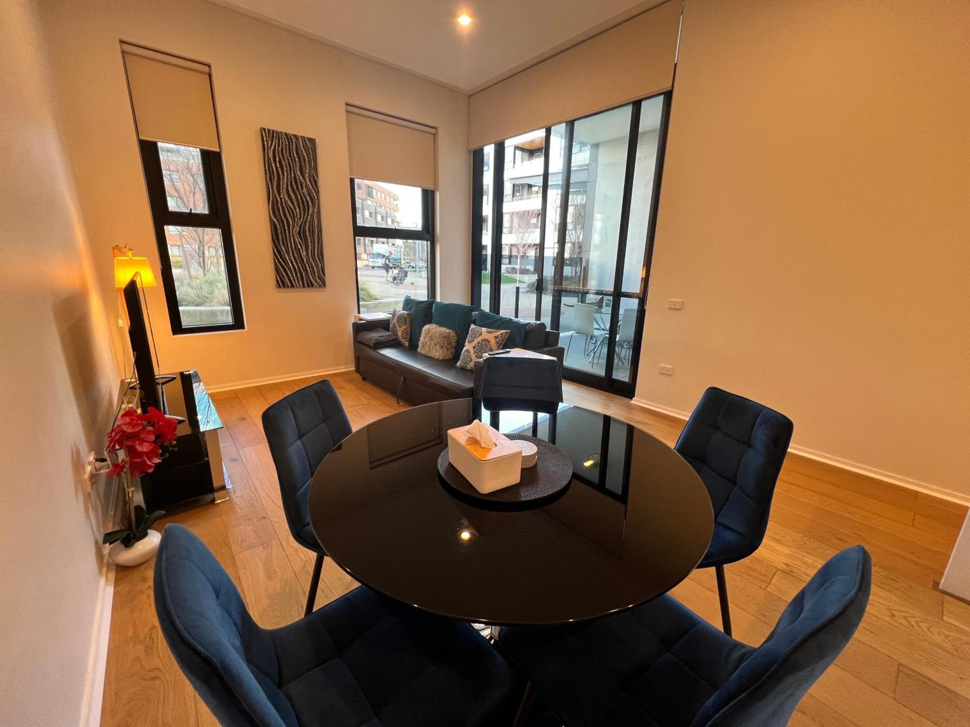 Luxe 2Br Executive Apartment Kingston Pool Parking Wifi Bbq Wine Экстерьер фото